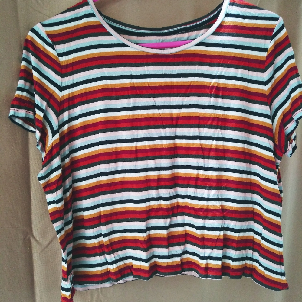 Cropped tee